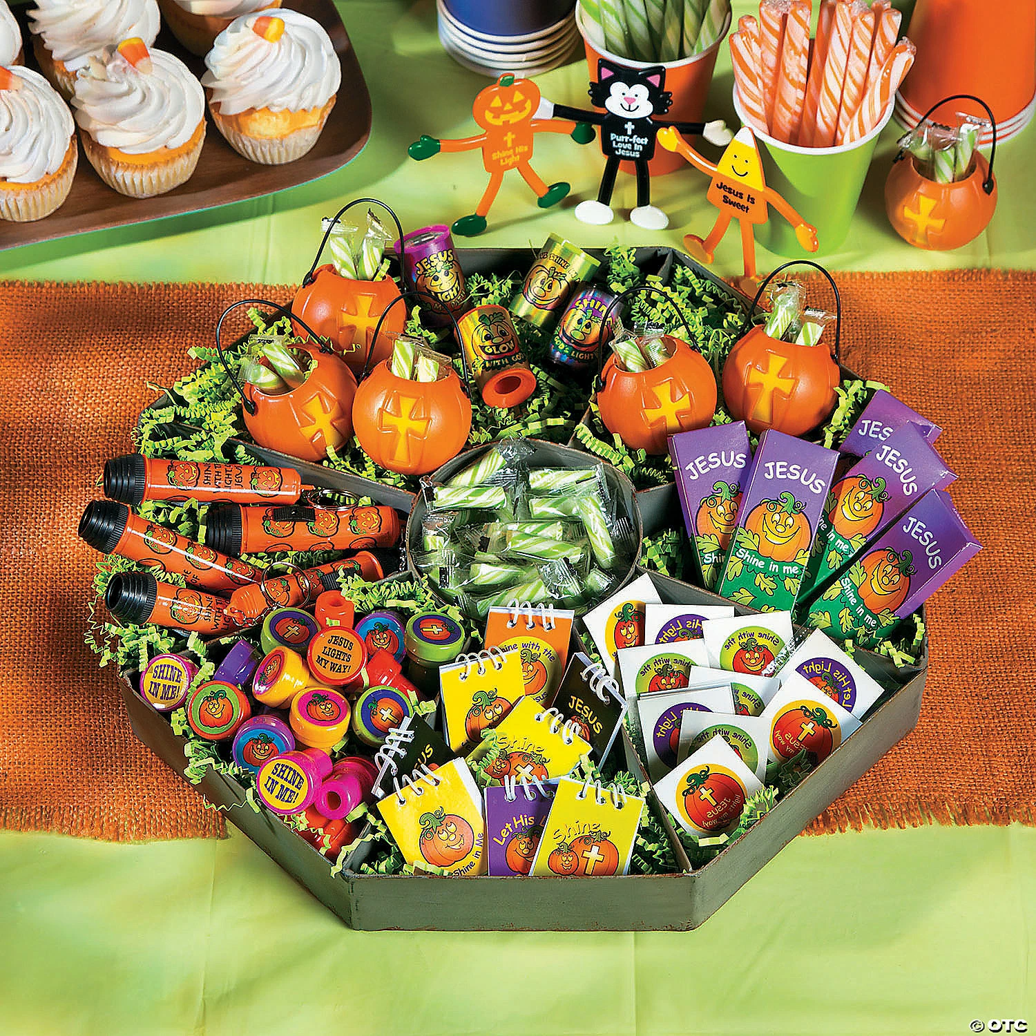 Christian Pumpkin Flashlight Keychains - 12 Pc. 2 Christian Pumpkin Flashlight Keychains - 12 Pc. - Image 2